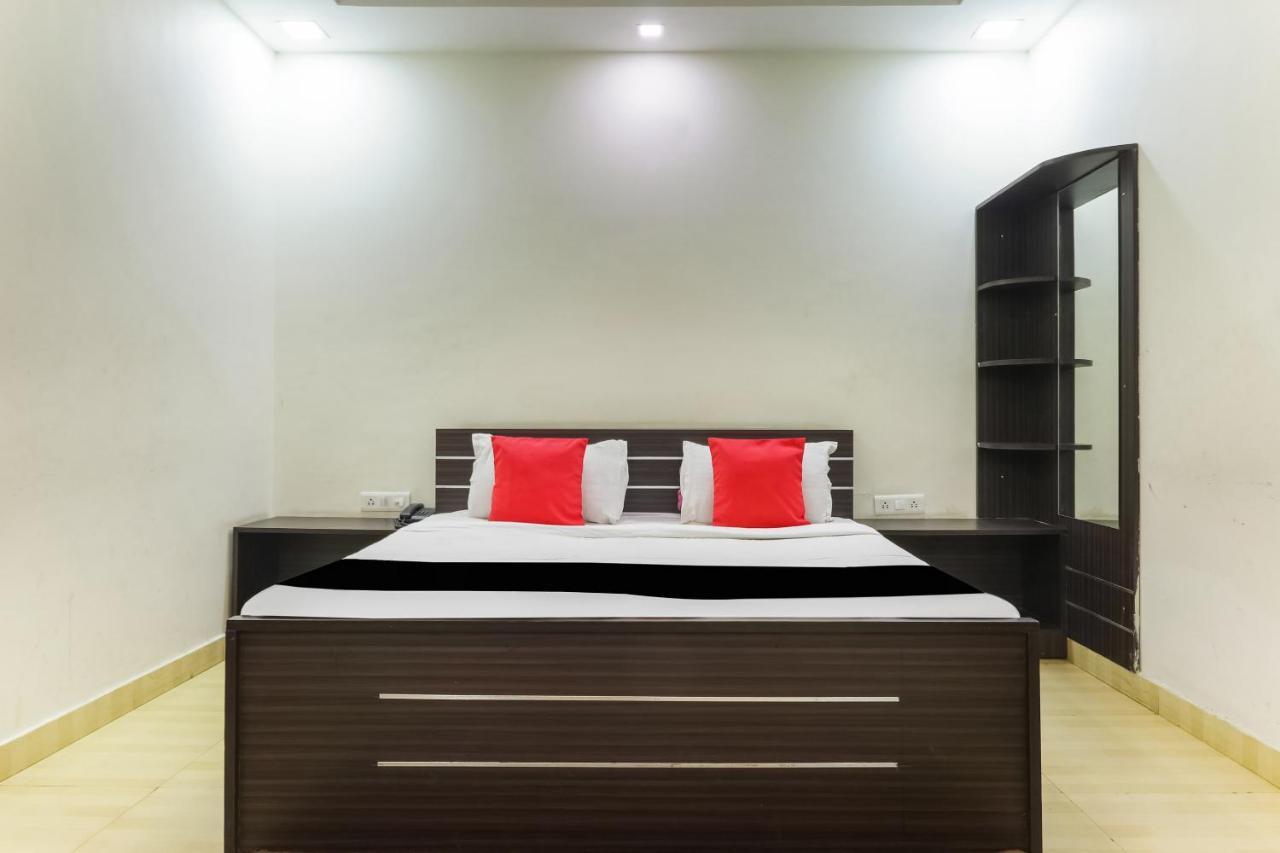 Capital O 15422 Shiva Inn Ουνάο Εξωτερικό φωτογραφία