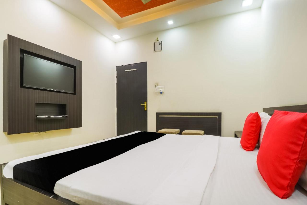 Capital O 15422 Shiva Inn Ουνάο Εξωτερικό φωτογραφία